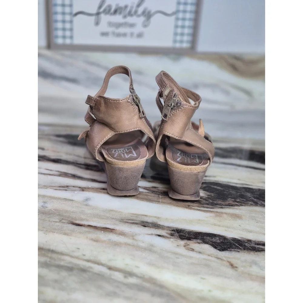 Miz Mooz Womens Leather Strappy Wedge Sandals Tan Brown Low Heel Zipper 39‎ 8.5